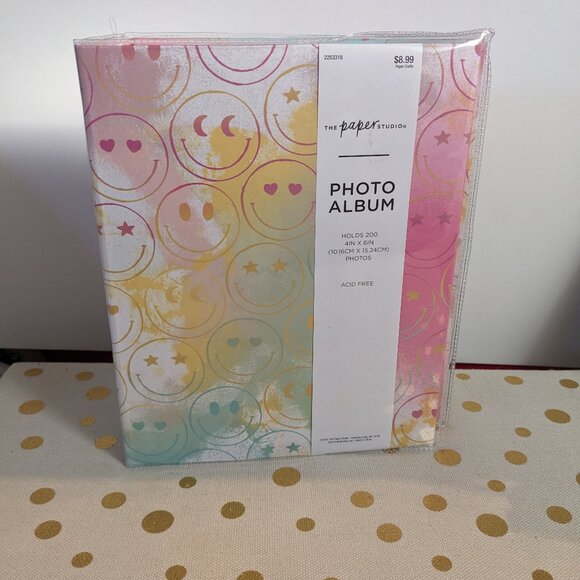 The Paper Studio NWT Smiley Face Photo Album - Picture 1 of 4